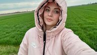 Ivanu (24) je deda popeo na traktor i odredio joj put: "Nije mi bilo teško da ustanem u šest da bih kopala"