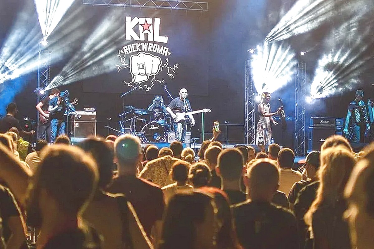 Koncert benda KAL u Beogradu okupio ljubitelje romskog roka