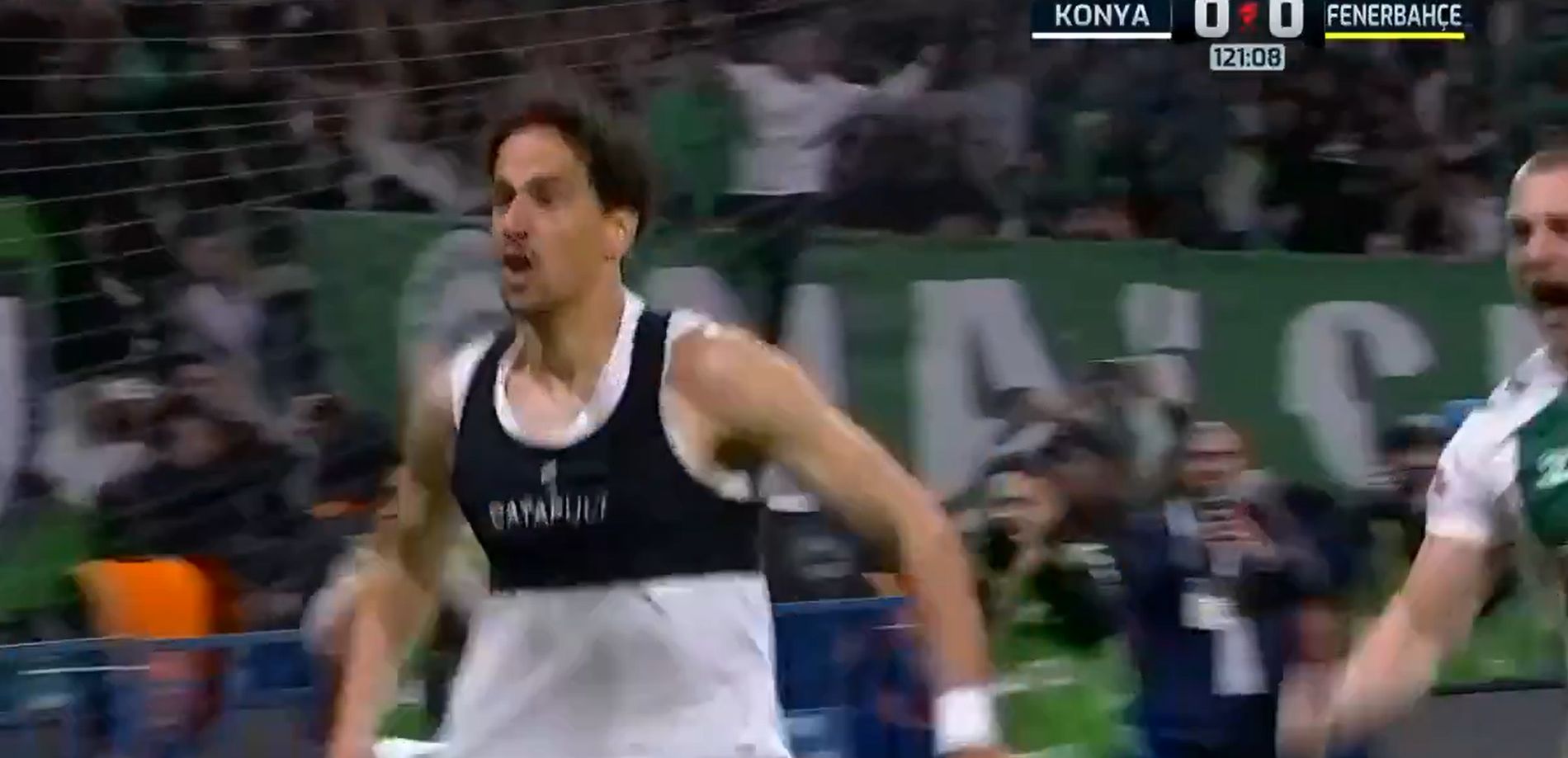 Srbin režirao senzaciju u Turskoj: Jevtović postigao gol s penala u 122. minutu i izbacio Fenerbahče!