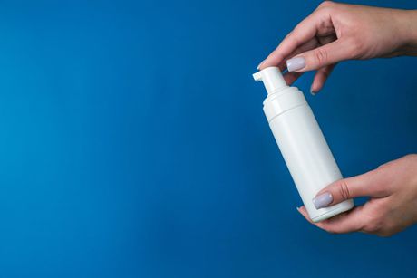 pena za kosu, pena, nega kose, boca sa raspršivačem