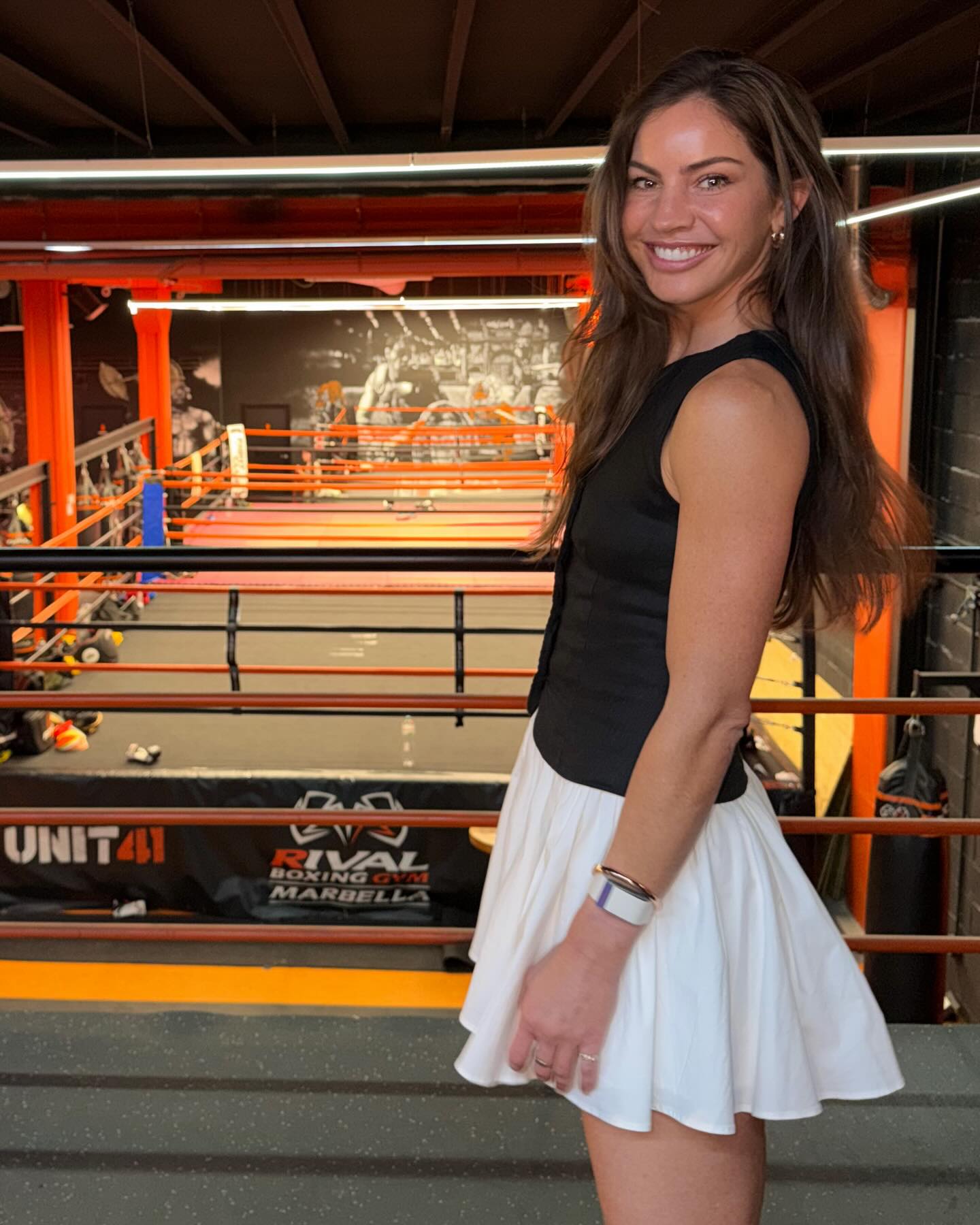 Bokserku brutalno vređali jer je izvadila silikone, ona im šmekerski odgovorila