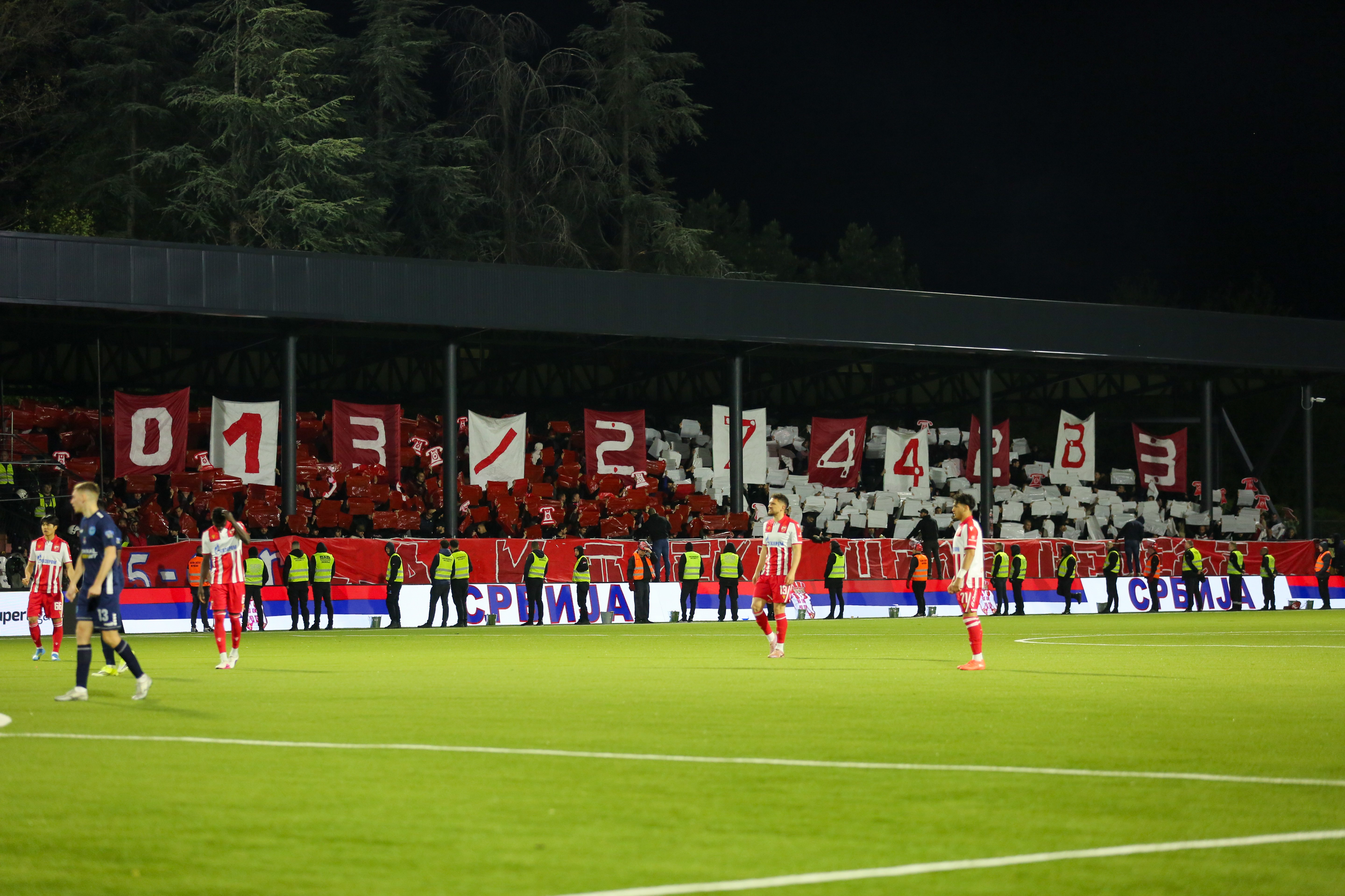Evo šta znači misteriozna koreografija Delija u Pančevu sa brojem telefona na tribini