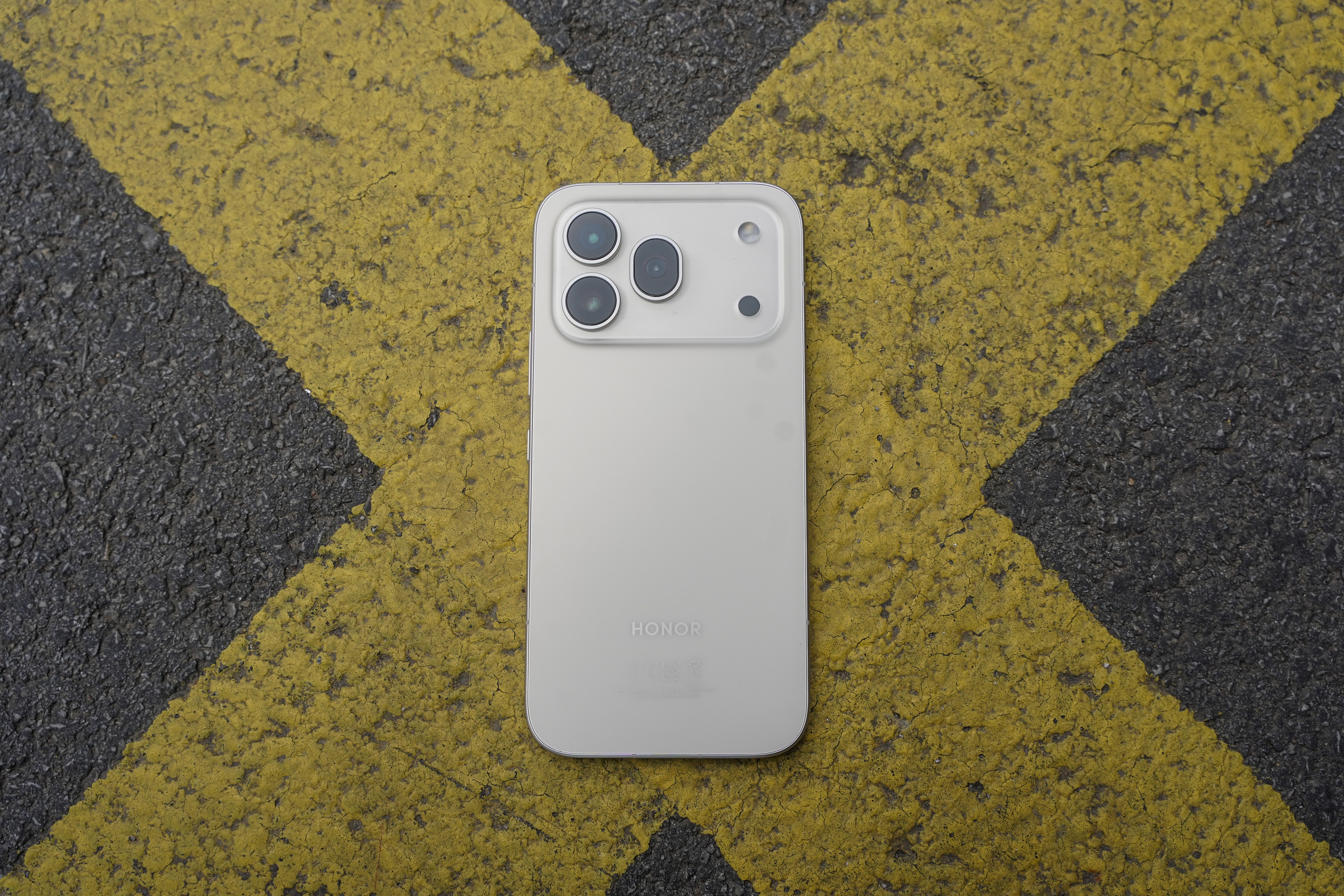 HONOR 600 Pro transformiše mobilnu kreativnost kroz snagu veštačke inteligencije i noćnu optiku bez premca