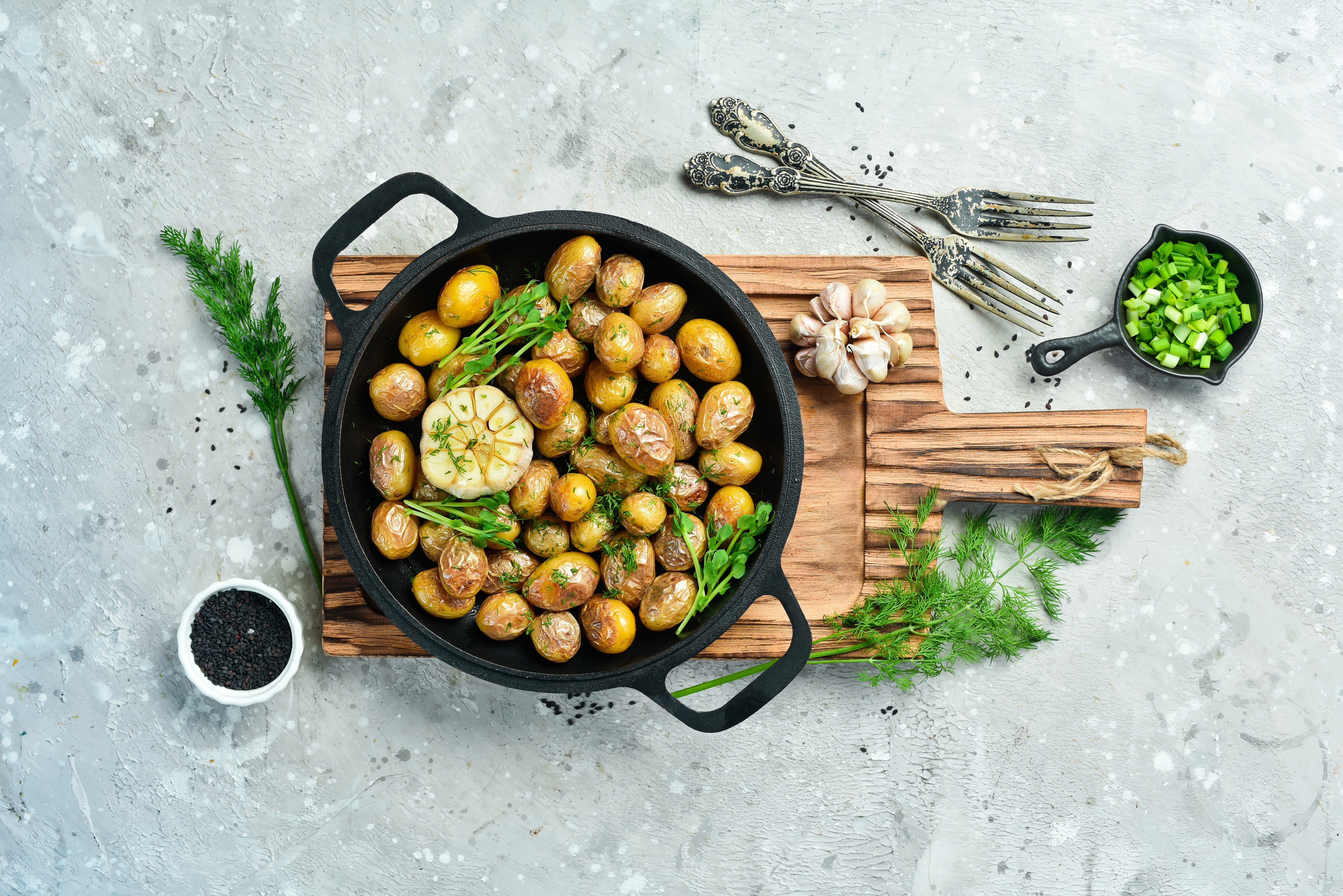 Otkrijte kako da obične mlade krompiriće pretvorite u aromatičnu zvezdu svakog ručka