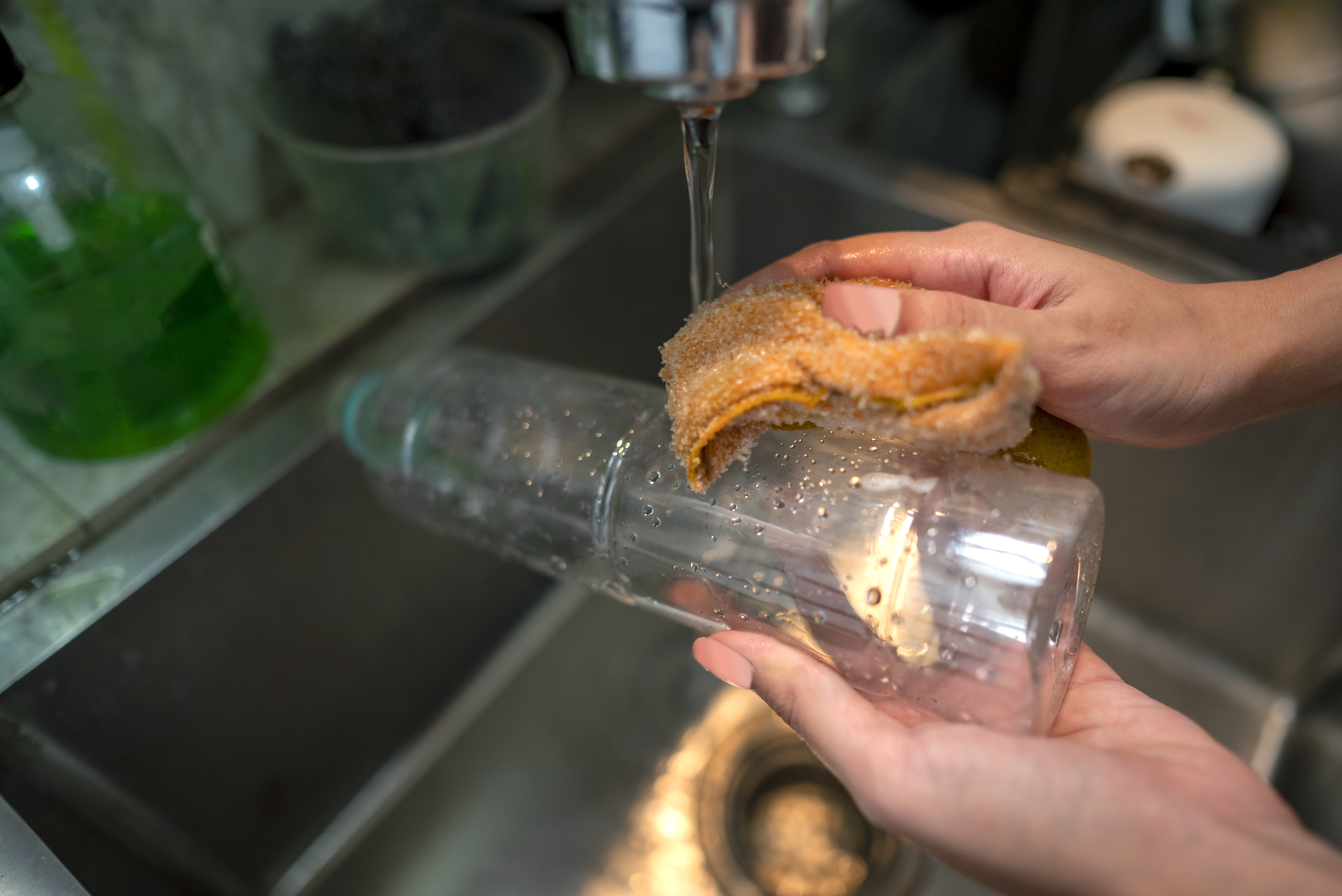 Obavezno sačuvajte jednu veliku plastičnu flašu: Može da vam uštedi vreme, novac i mnogo nereda