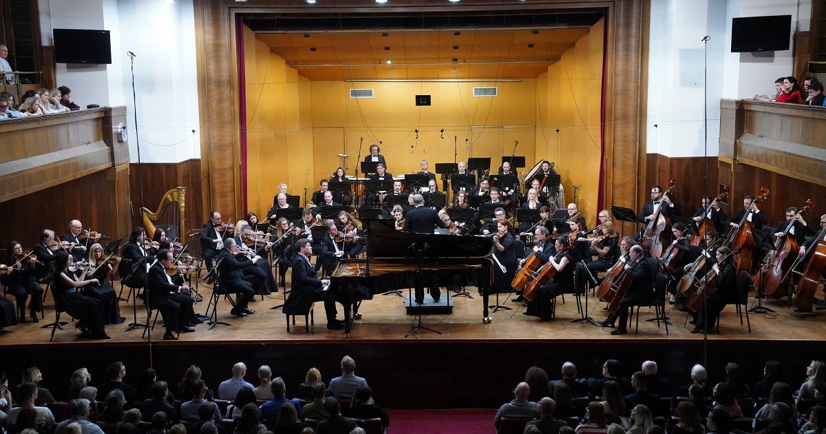 Macujev i Simfonijski orkestar RTS-a održali koncert u Kolarčevoj zadužbini
