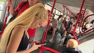 Kitili je roleksima i zlatom, a sad se vozi gradskom linijom "77" u Beogradu: Ljudi u šoku zbog njenog izgleda