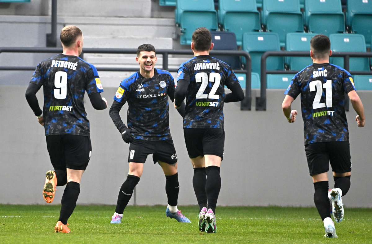 Zvanično ispao još jedan tim iz Superlige Srbije, posle 17 godina, "videli smo Arjena Robena" na terenu