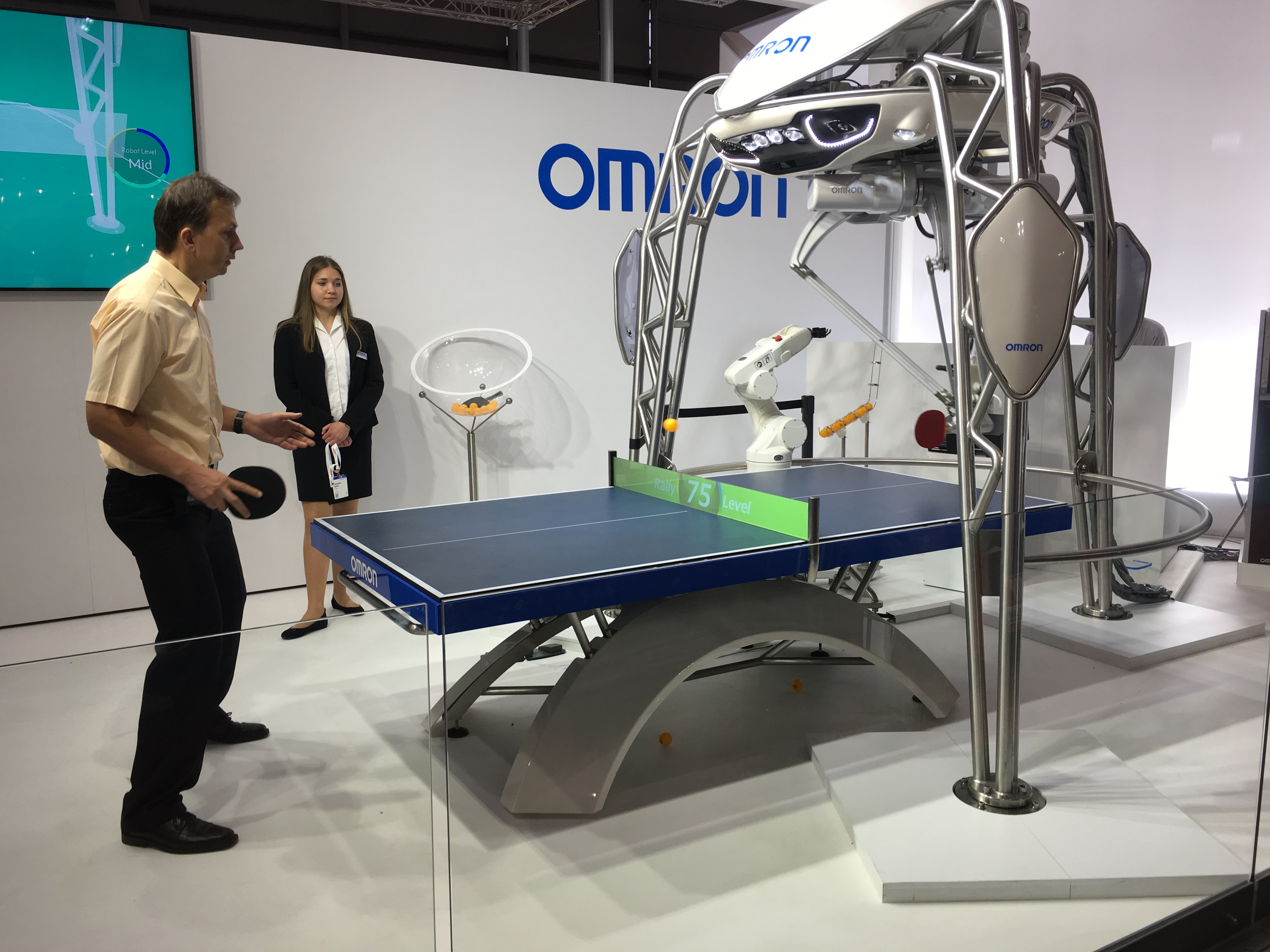 Robot pobedio elitne igrače stonog tenisa, ali je u ovoj konkurenciji izgubio 6 od 7 mečeva