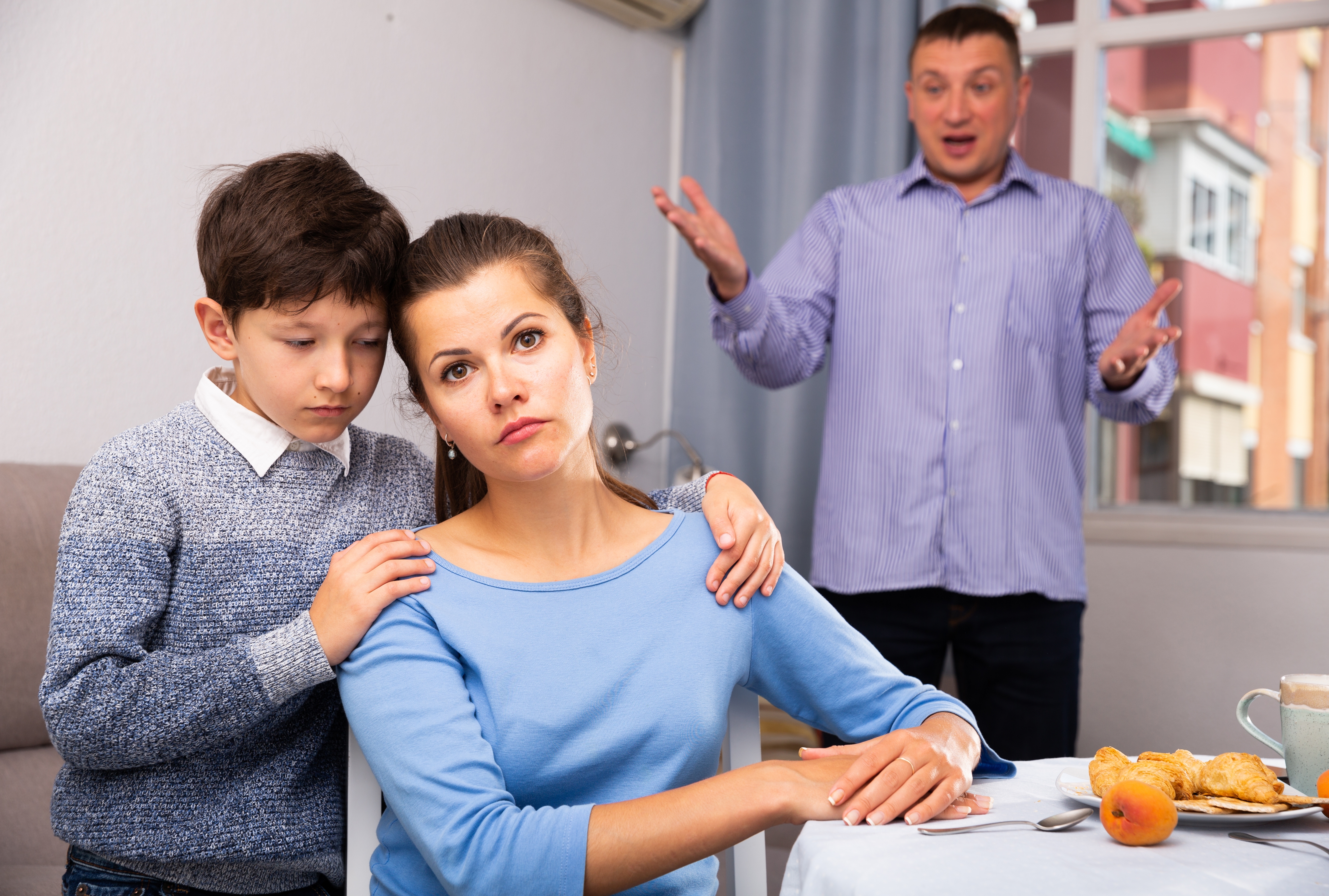 Kako očuvati mir u kući: Jedna rečenica uči decu odgovornosti i gradi poštovanje