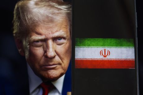 Donald Tramp, Iran