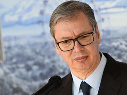 Aleksandar Vučić, Alabar, kula Beograd Vidikovac