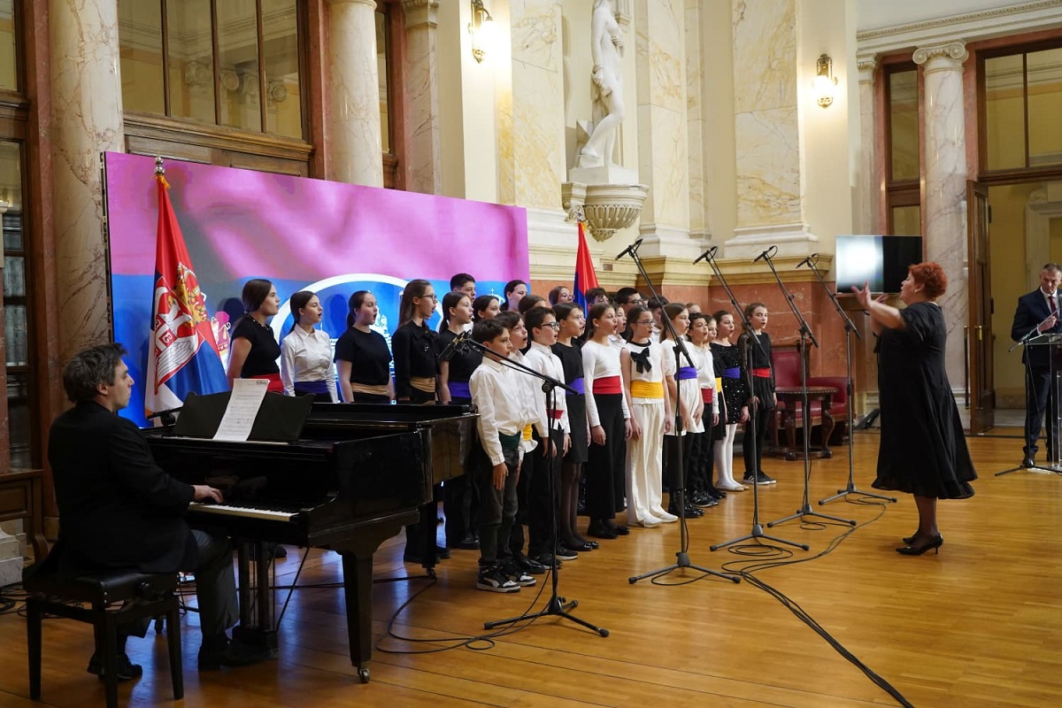 Učenici muzičkih škola iz Gračanice, Novog Sada i Beograda održali koncert u Domu Narodne Republike Srbiјe