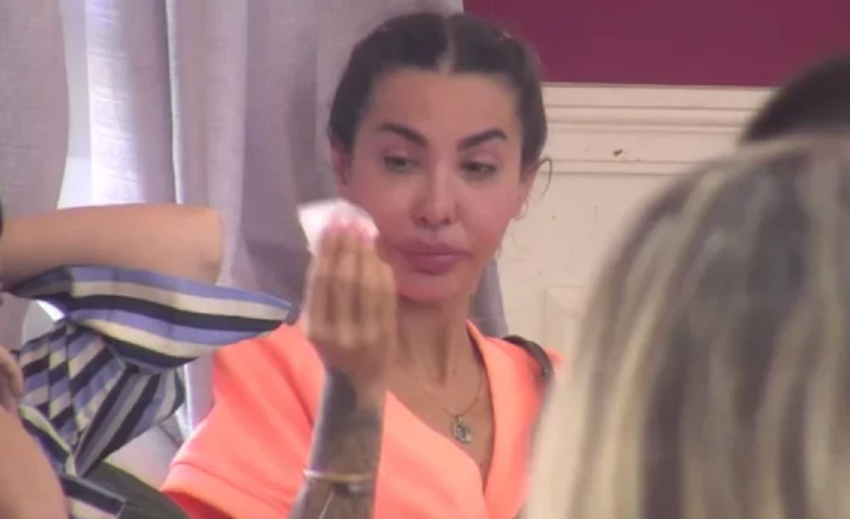 Haos u Eliti! Ivan Marinković ponizio Aneli pred svima: Ona u suzama zbog gnusnih uvreda koje joj je uputio