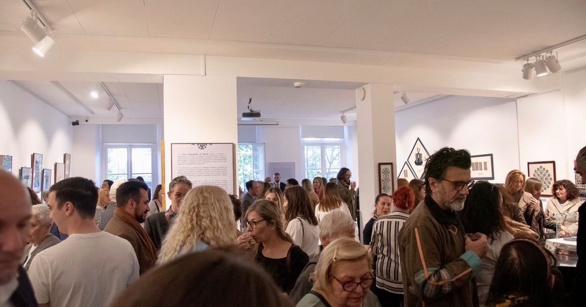 Zmianjski vez predstavljen u Parizu: 52 istoriska predmeta i 22 savremena rada u centru pažnje