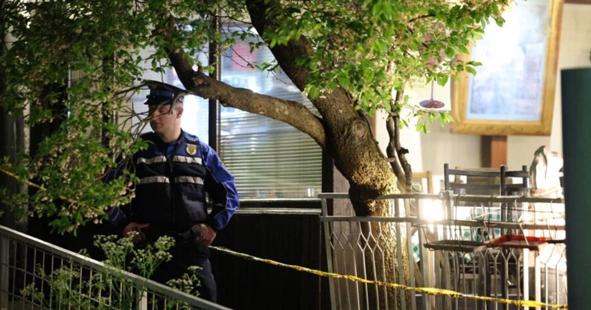 First footage from the scene of the shooting in Sarajevo: This is the restaurant where it all happened, the attacker is on the run