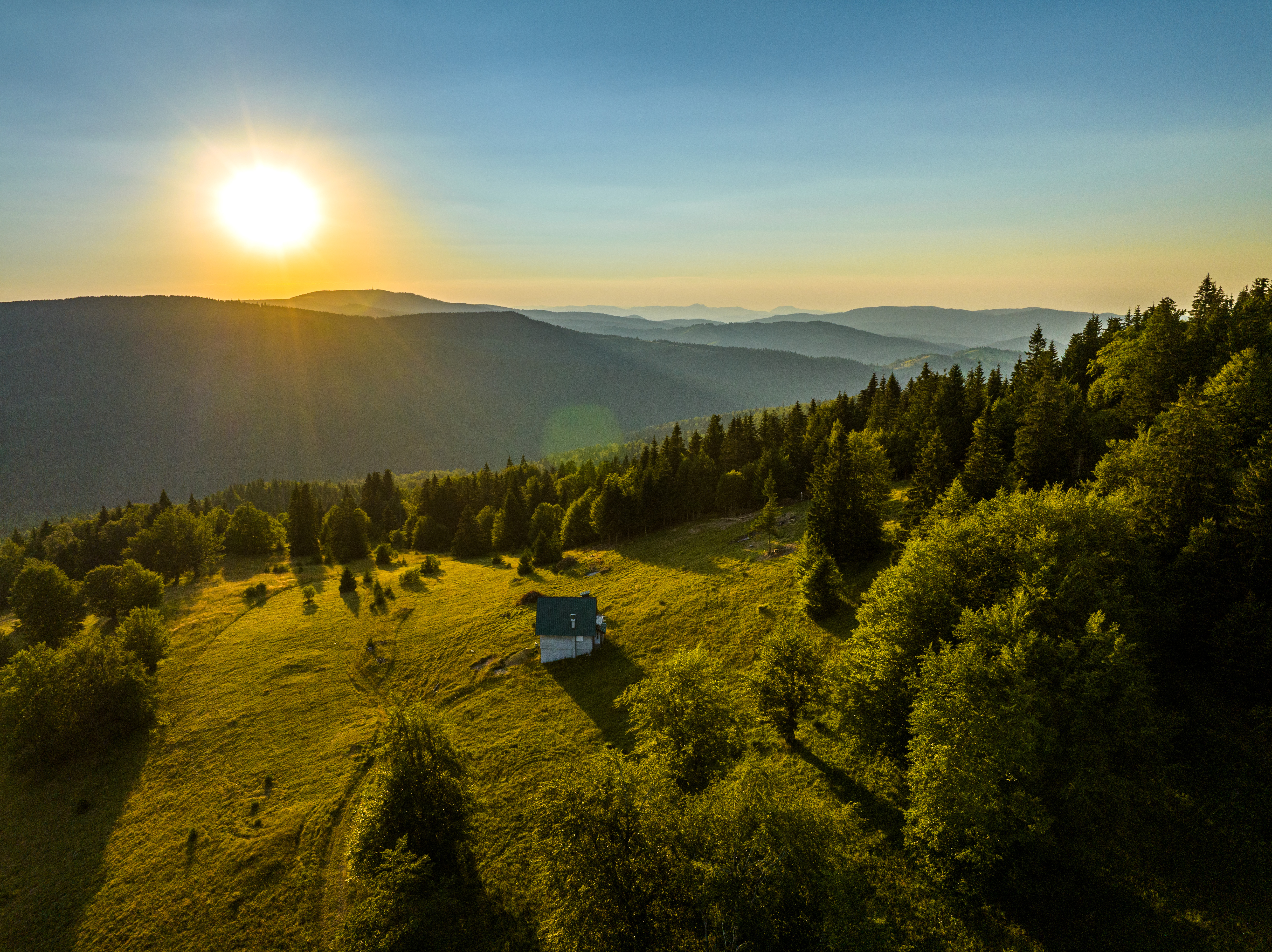 Gde za Prvi maj? Otkrijte sela u Srbiji - zaboravite na gužvu i asfalt, ovde magija počinje