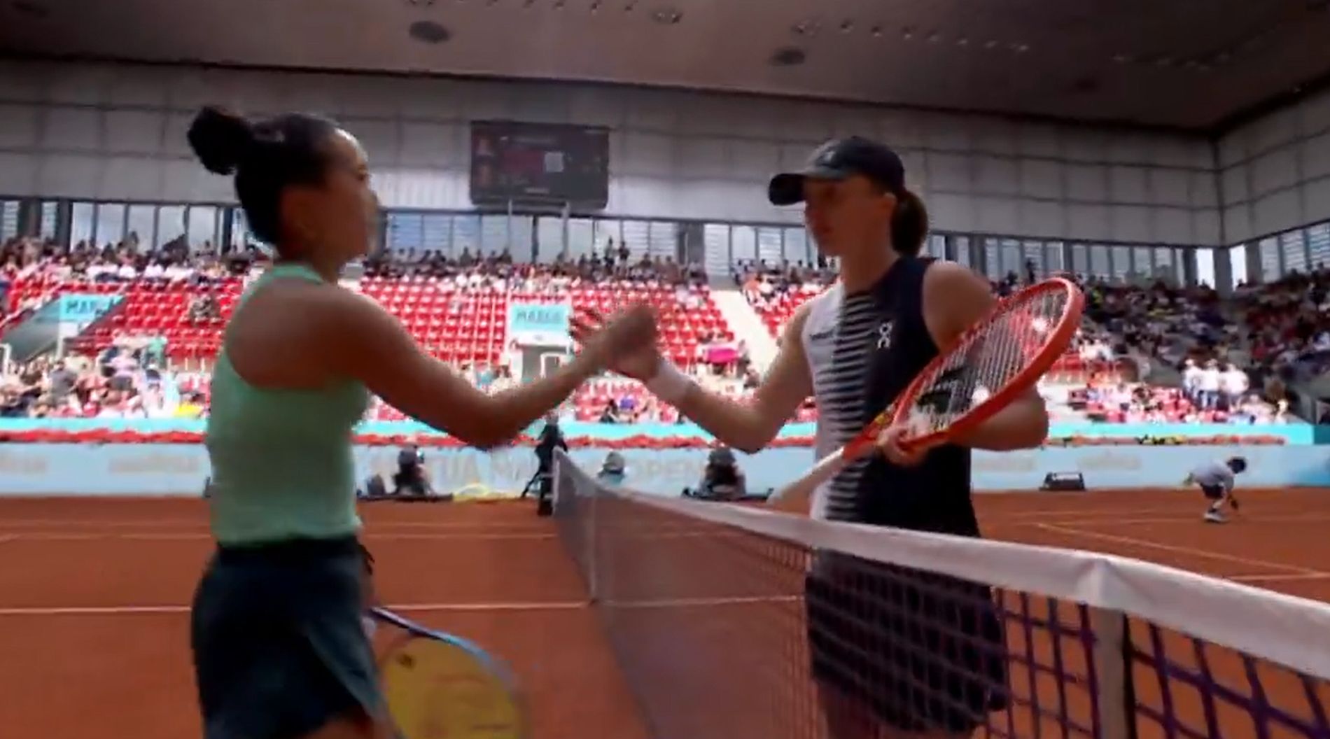 Novi šok u Španiji: Jedna od najboljih na svetu osetila mučninu, pa predala meč, svi se zapitali šta se desilo