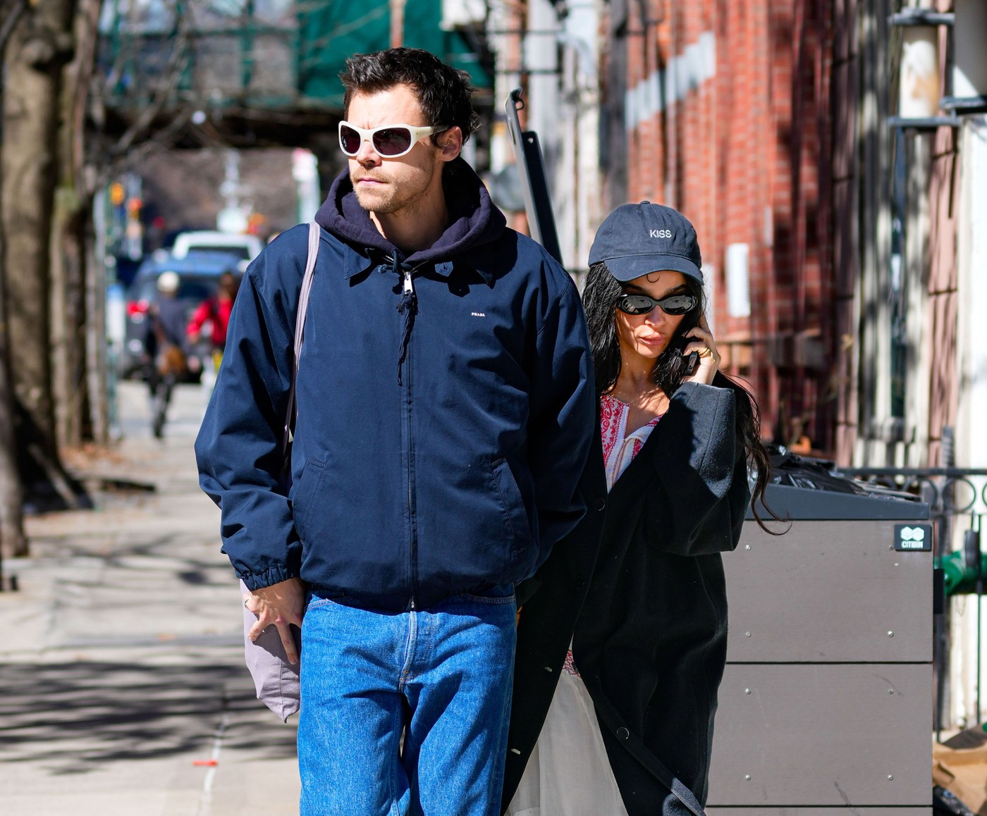 Svet bruji o novoj veridbi: Glumica potpuno očarala slavnog pevača, kažu da bi za nju učinio SVE