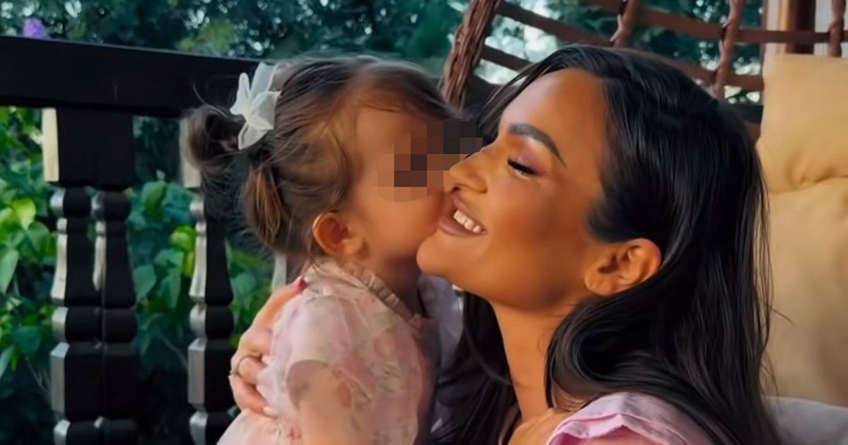 Slavlje kod Tamare Milutinović: Pevačica podelila radost, povod je divan - čestitke samo stižu, ćerkica uz nju