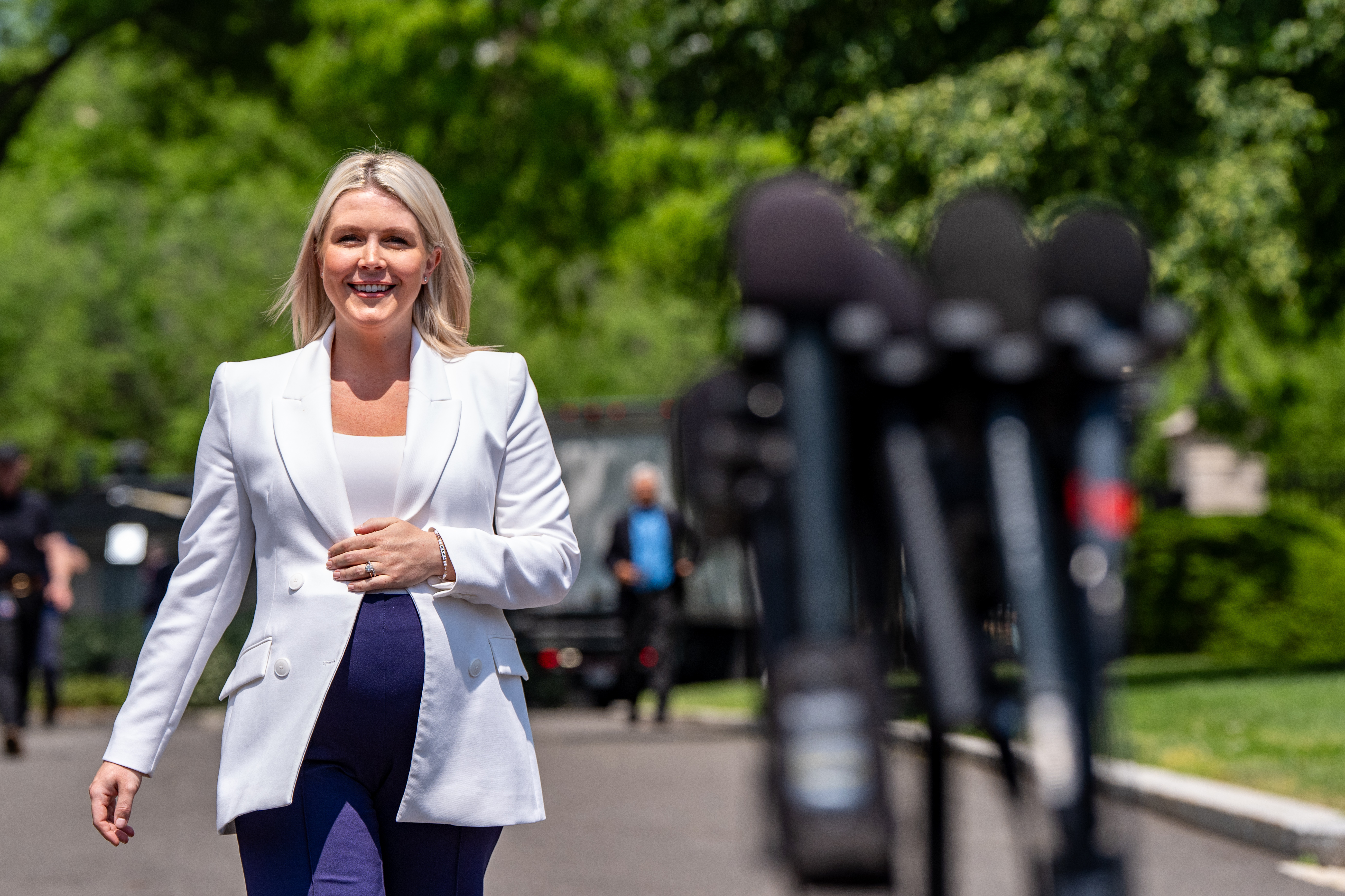 Kerolajn Livit ide na porodiljsko: Sigurno znate ko preuzima vođenje konferencija za medije u Beloj kući