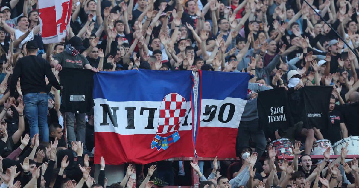 Pojavila se fotografija hrvatskih navijača pre nego što su im Delije otele zastave i obeležja