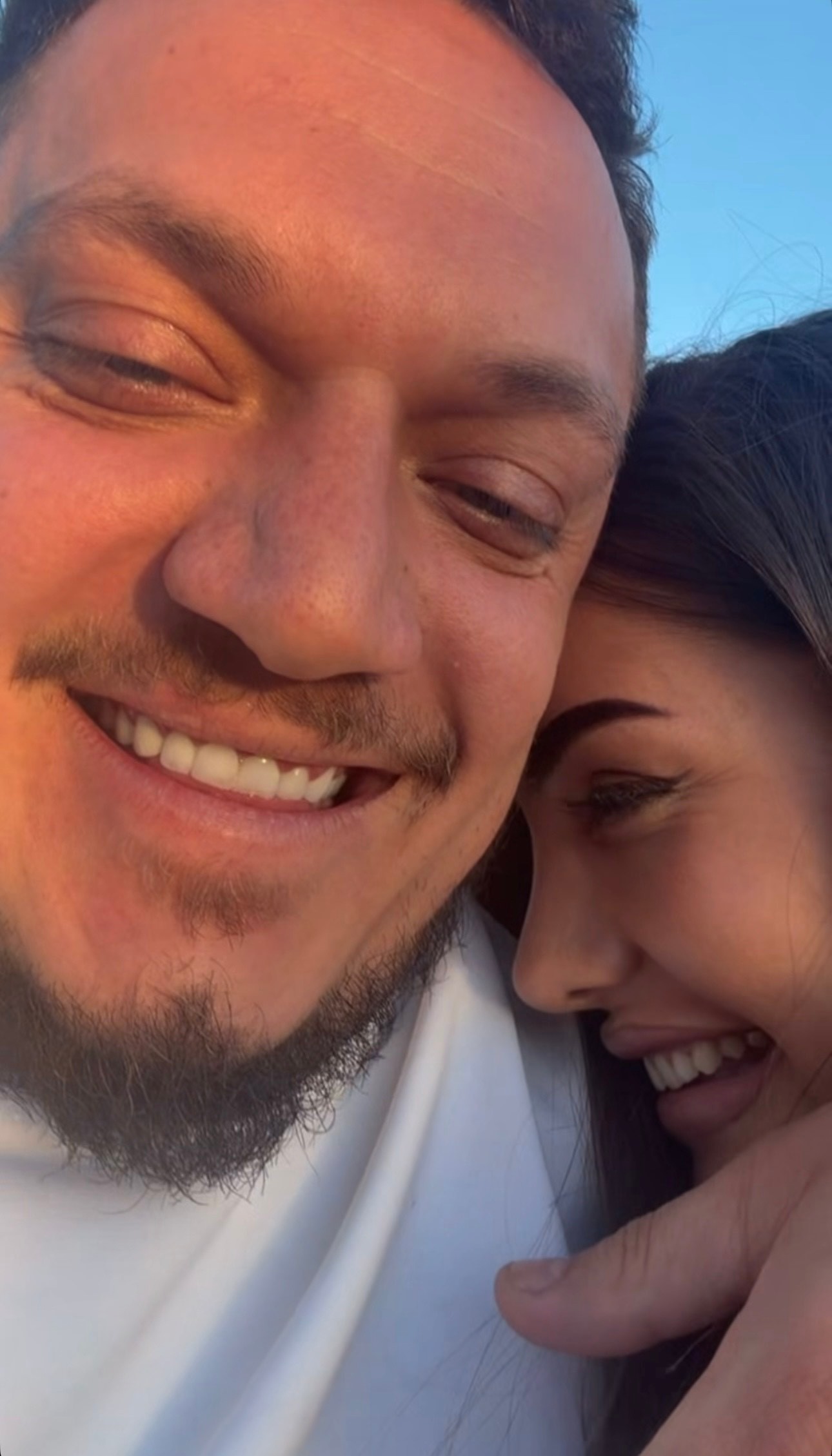 "Hoću 3 unučeta!" Gastozov otac se oglasio, evo šta kaže o pomirenju njegovog sina i Anđele: "Voli da šara..."