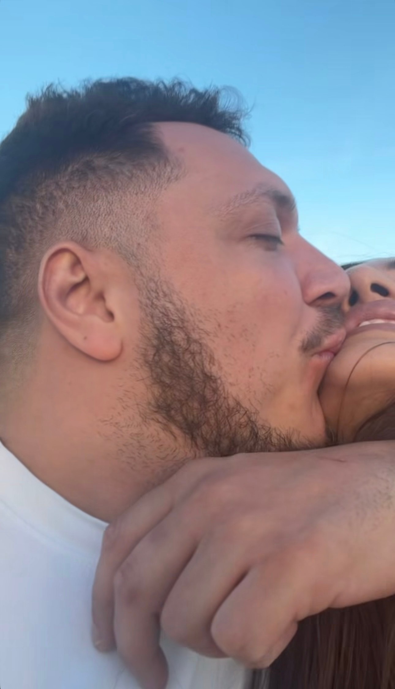 "Hoću 3 unučeta!" Gastozov otac se oglasio, evo šta kaže o pomirenju njegovog sina i Anđele: "Voli da šara..."