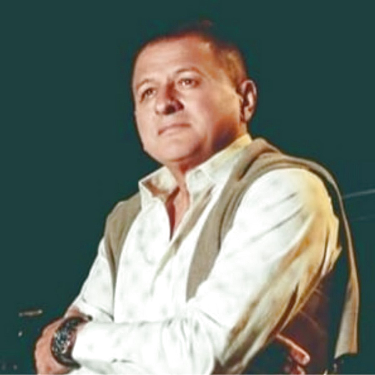 Radetova sestra sahranjena na kućnom placu: Pevač podelio potresnu porodičnu priču "Stanem tamo često..."