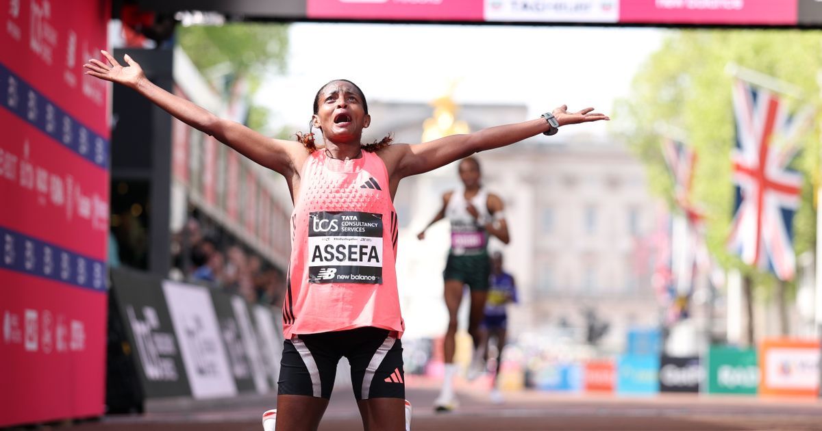 Čovek prvi put istrčao maraton ispod 2 sata, a ova žena je oborila svetski rekord za sva vremena!