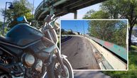 "JAMAHA" RAZNELA ZID, MIODRAG (63) PAO U AMBIS: Jezive slike sa Čukarice, delovi motora svuda po putu! (FOTO)