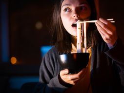 Kasna večera, kineska hrana