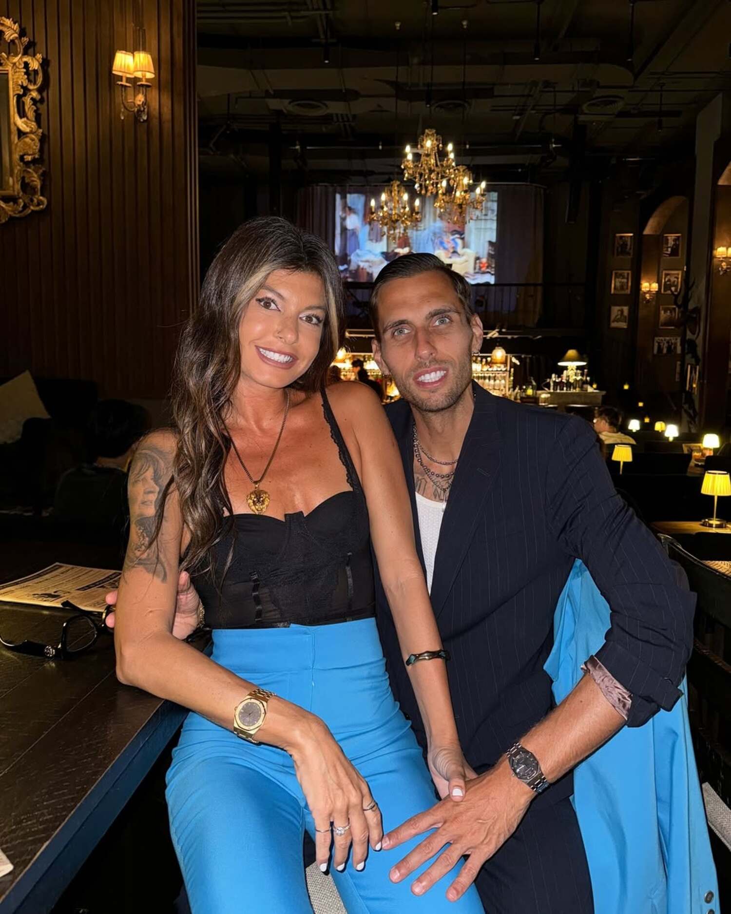 Stric je legenda Zvezde, otac i Partizana, svi ga znaju zbog one proslave, sa ženom i decom uživa na Tajlandu