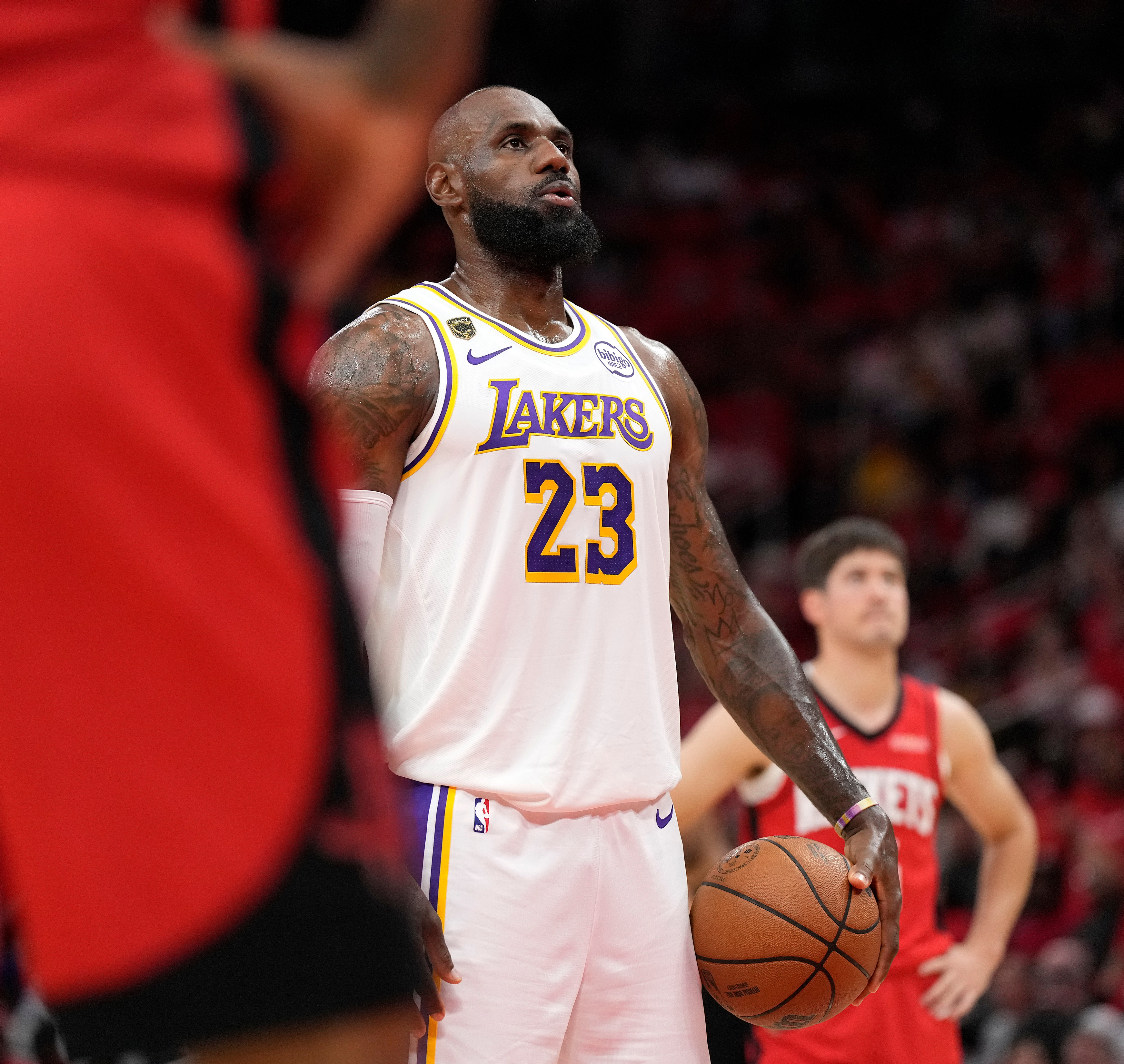 Hjuston izbegao "metlu" protiv Lejkersa, Lebron odigrao partiju za zaborav