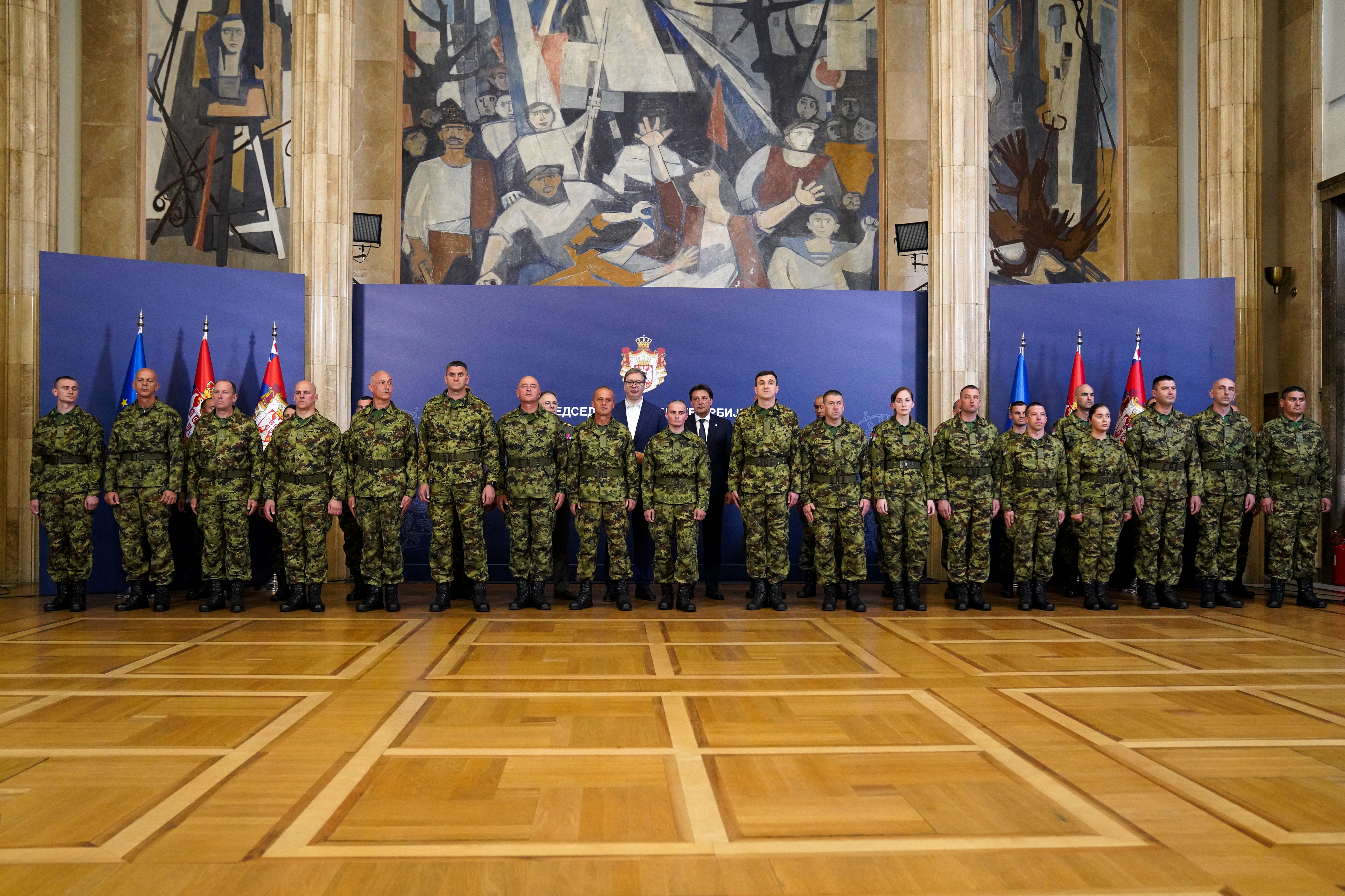 President Vucic receives Serbian Army personnel deployed in peacekeeping mission in Lebanon