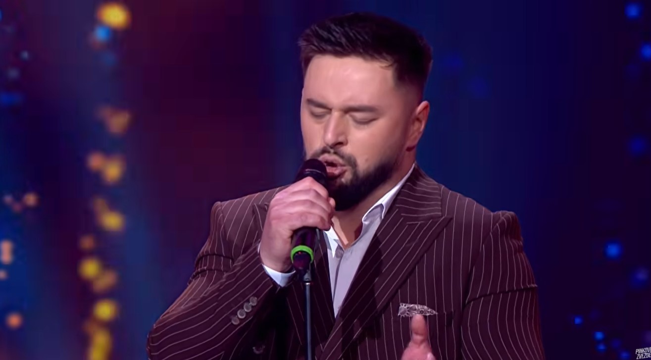 "Da sam bio u nekom gej društvu, a policajac koji je to proširio..": Pevač iz Pinkovih zvezda upetljan u aferu