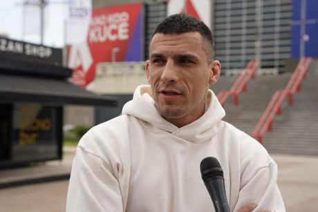 Aleksandar Džoker Ilić i Đani Barbir sučeljavanje arena