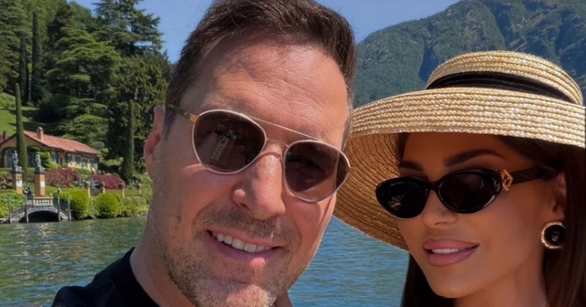 Singer's wife left him three times: Here's where they went, she addressed men 'Dear husbands, believe...'