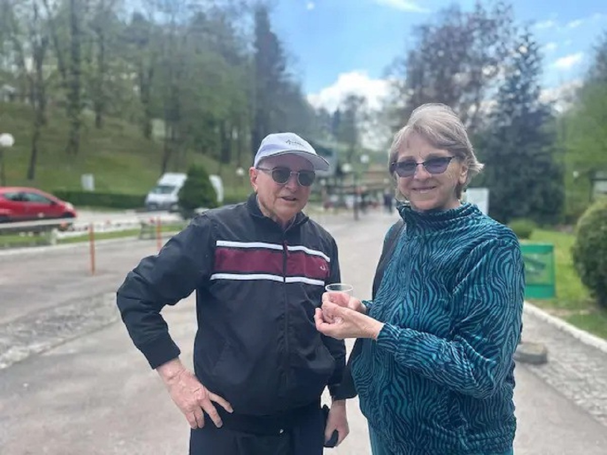 Zbog ovoga su prešli 2000 kilometara: Bračni par iz Pariza došao u Srbiju, a razlog će vas ostaviti BEZ TEKSTA