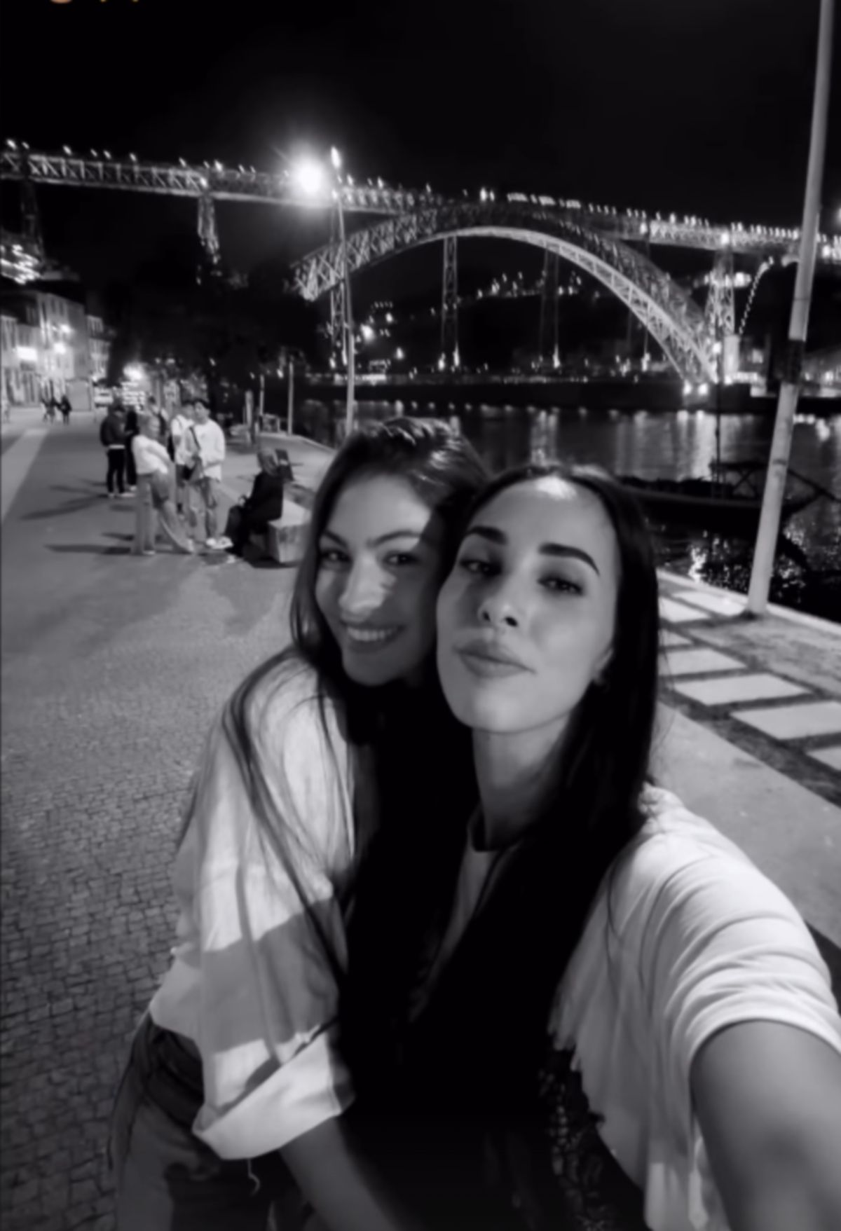 Prelapa Pazarka i Podgoričanka se srele u Portu i nastala je najlepša sportska fotografija dana