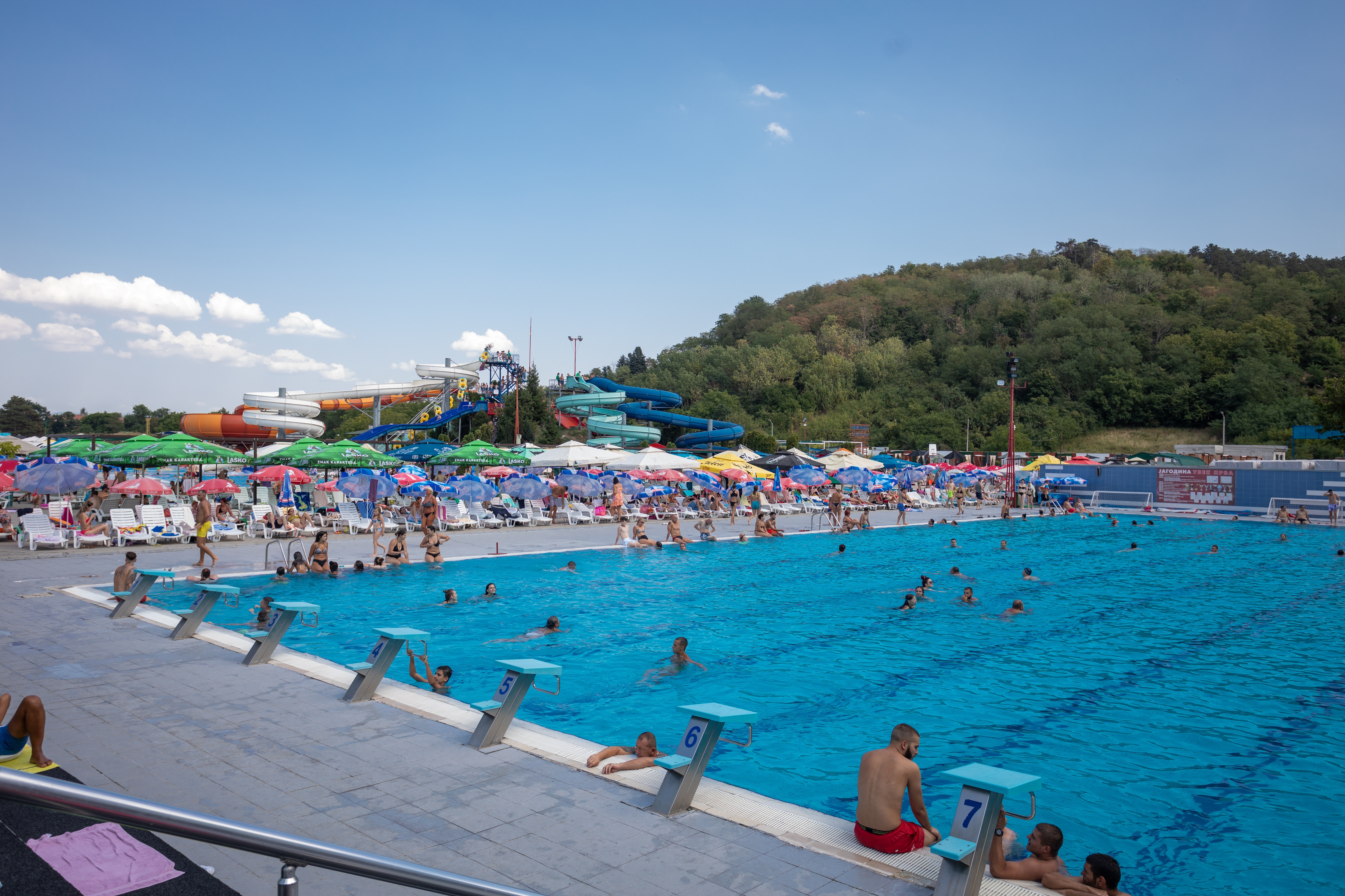 Ne krećite na more! Ljudi već masovno pakuju kofere, a evo šta nas čeka za vikend u Srbiji i to BESPLATNO!