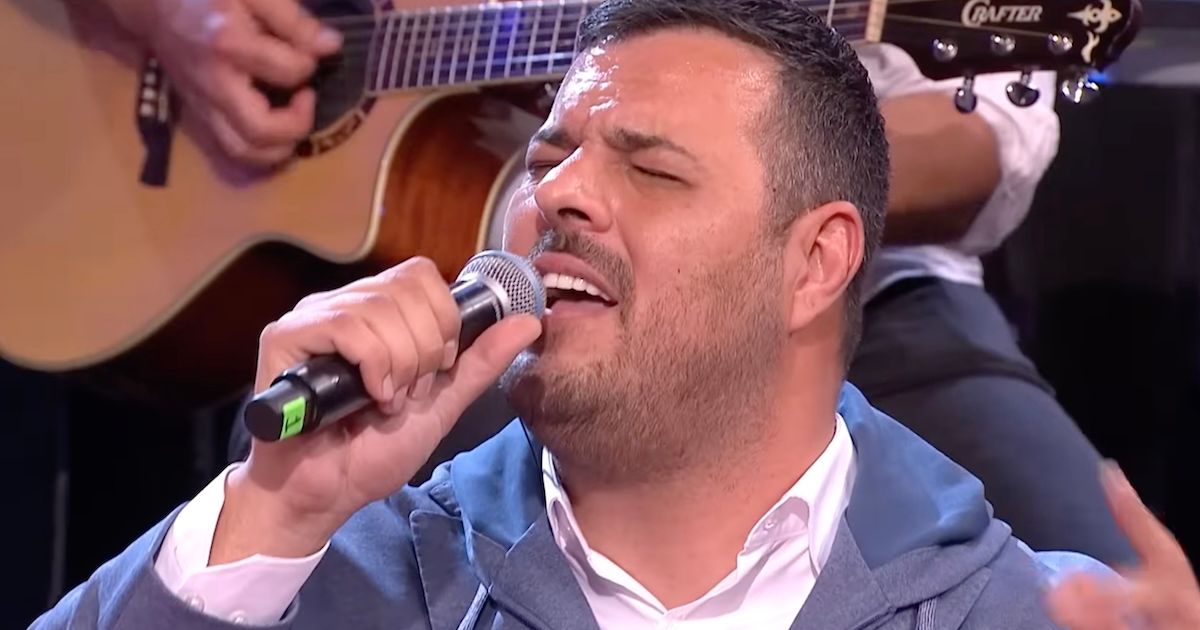 Dejan Kostić otpevao Šabanov hit i digao estradu na noge! Oglasile se ove pevačice, među njima Ceca: 