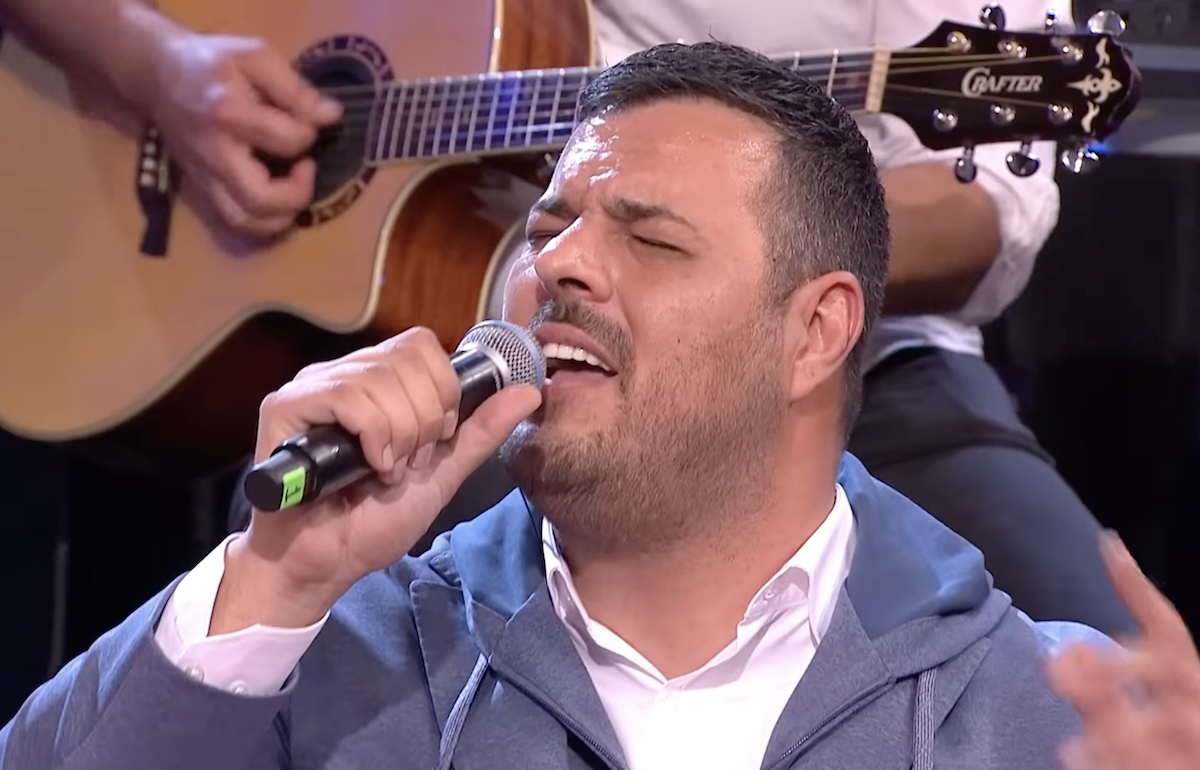 Dejan Kostić otpevao Šabanov hit i digao estradu na noge! Oglasile se ove pevačice, među njima Ceca: "DOKTOR!"