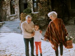 Deka, baka i unuka