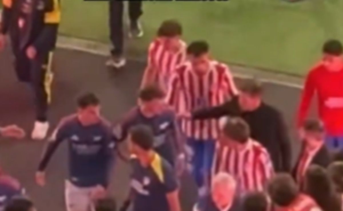 Dijego Simeone i njegov sin se umalo potukli s igračem Arsenala kod tunela: Nije im se svideo potez rivala
