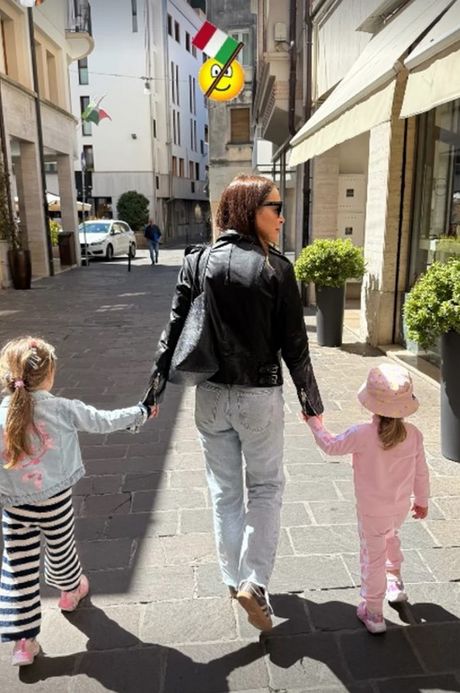 Marijana Mićić sa ćerkama