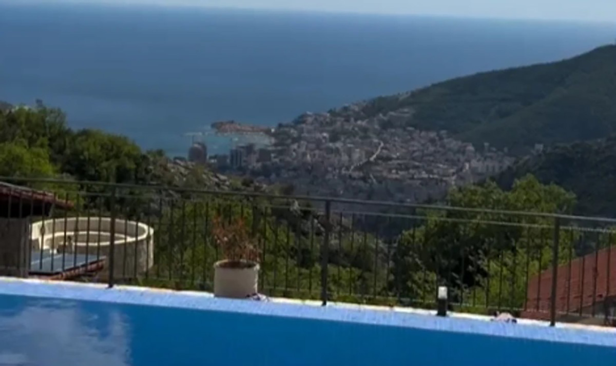 Gastoz uživa u luksuzu u Crnoj Gori ali bez Anđele: Pokazao pogled na more, svi se pitaju samo JEDNO