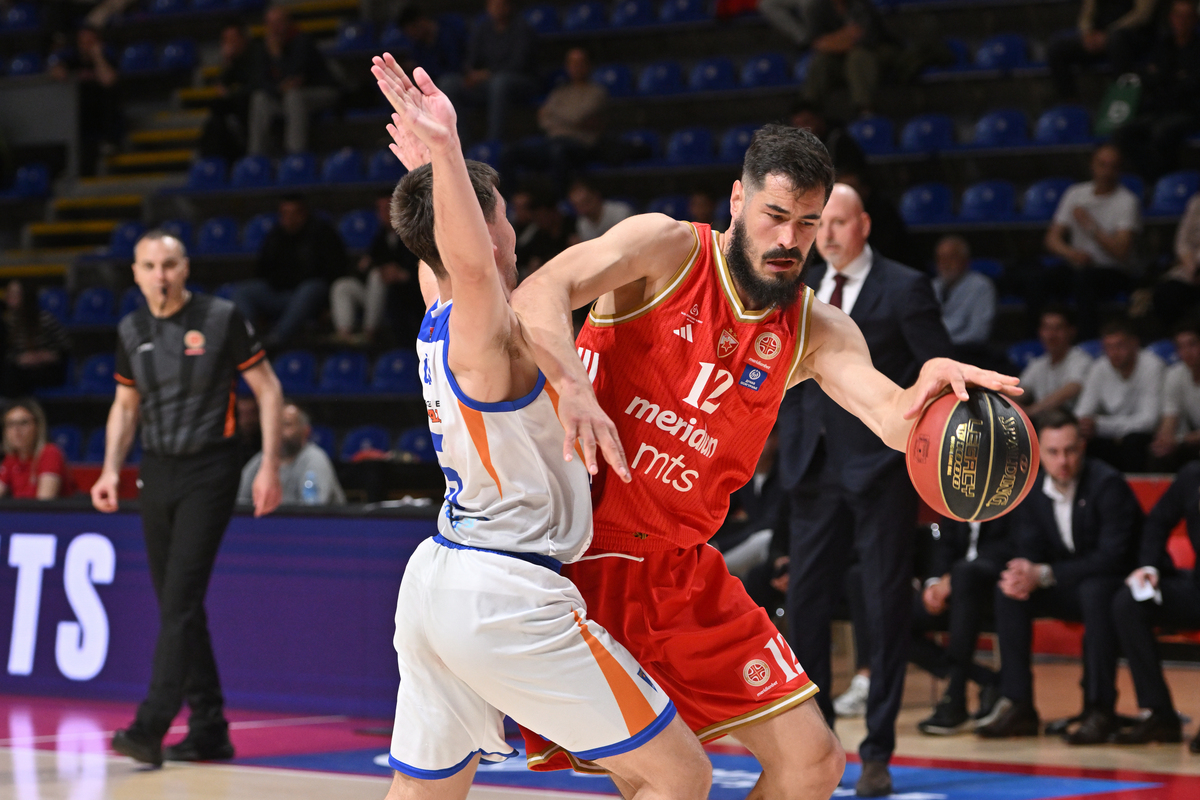 Nemanja Radonjić se javio posle skandala na Zlatiboru, stao uz Kalinića, delio sliku sa meča protiv Partizana