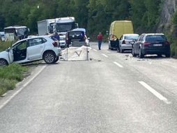 saobraćajna nezgoda,  lančani udes, Raška