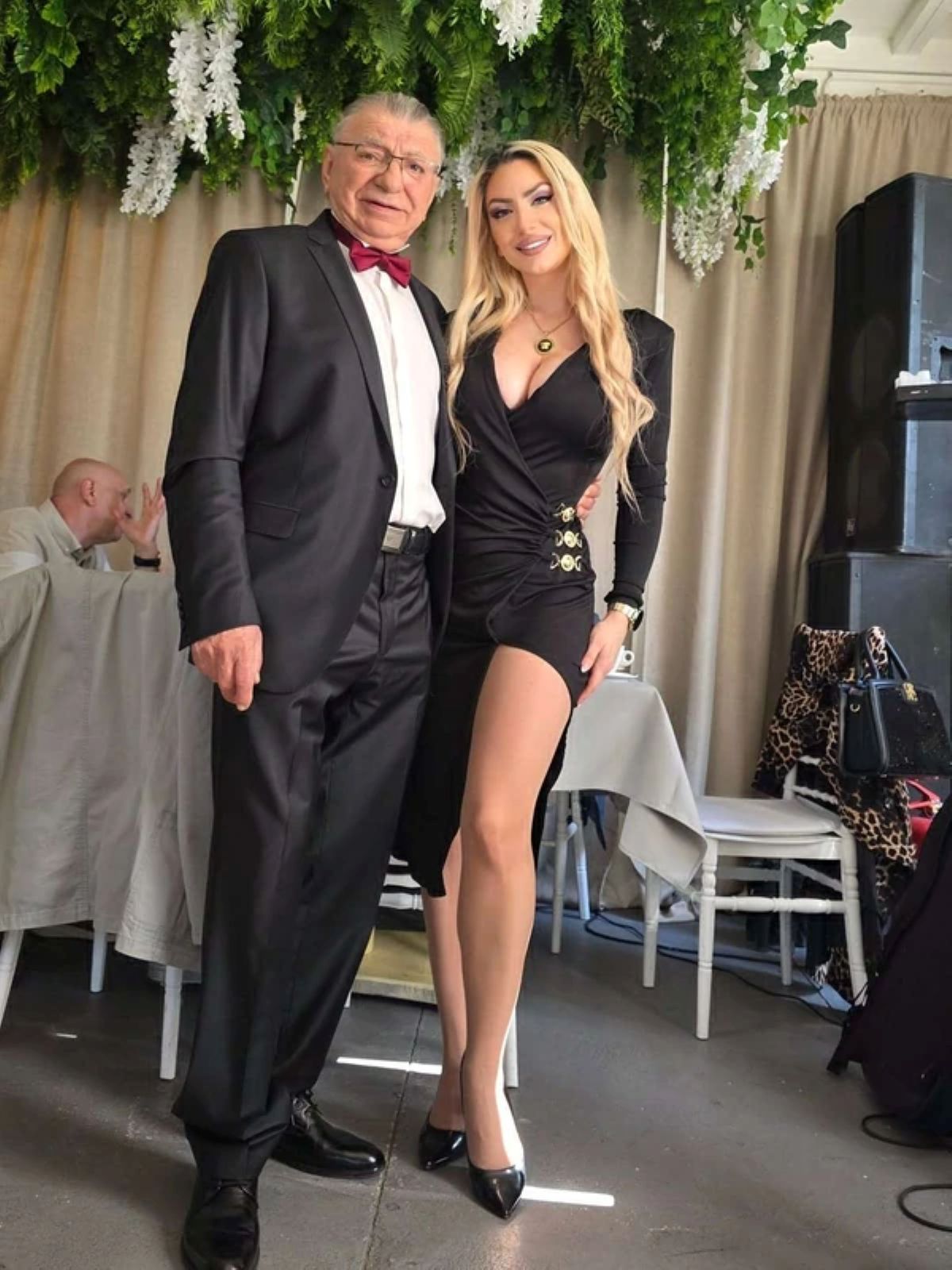 Milenko Pavlov oženio sina Ivana! Slavlje u prestižnom beogradskom restoranu, glumac puca od elegancije